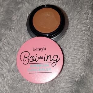 Benefit boiing airbrush concealer #5 Tan-warm